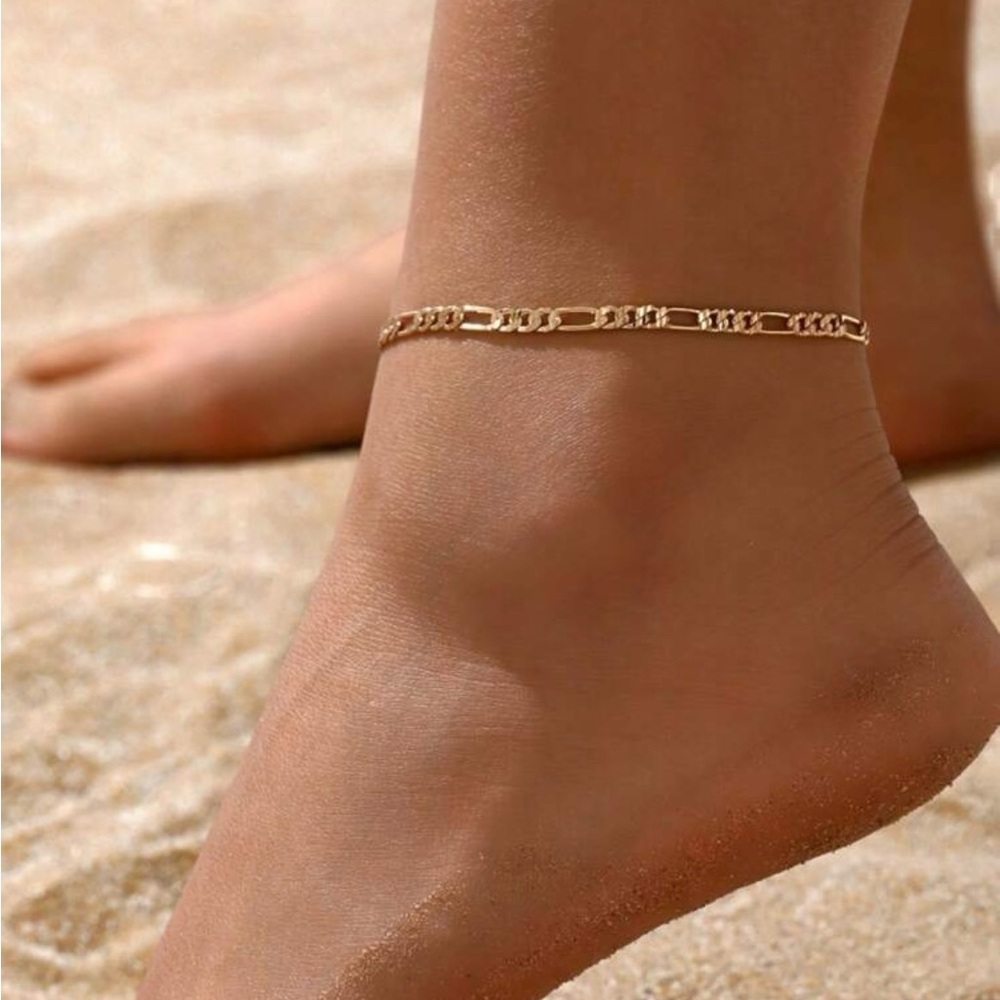 Women’s Stainless Steel Figaro Style Ankle Chain - Gold Tone - 10.8”